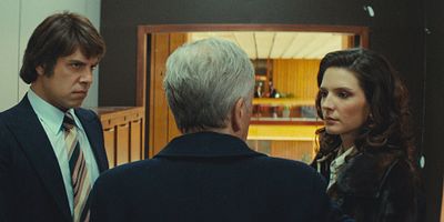 poster de la série La poupée qui fait non