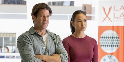 poster de la série La Croix de Magellan