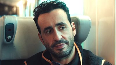 image de la news Jonathan Cohen en héros romantique ? C'est dans L’Âme Idéale et c'est un grand oui !