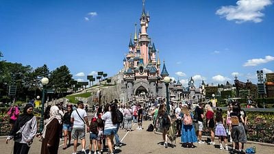 image de la news Ils ont vécu 16 ans à Disneyland en secret ! Et personne ne s'est aperçu de leur présence dans le parc d'attractions