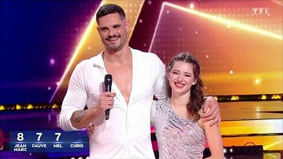 image de la news "Un mois déjà…", Elsa Bois de Danse avec les stars partage une vidéo avec Florent Manaudou