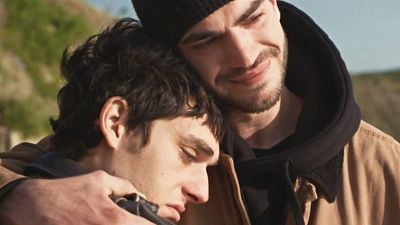 image de la news On aboie en silence : saviez-vous que le film de France 2 est adapté d’un livre de Gringe ?