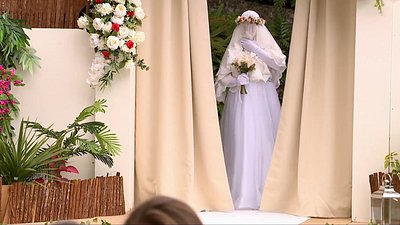 image de la news Mariés au premier regard : "Qu'est-ce qu'il se passe ?", une candidate débarque masquée ! Ce qui vous attend ce soir