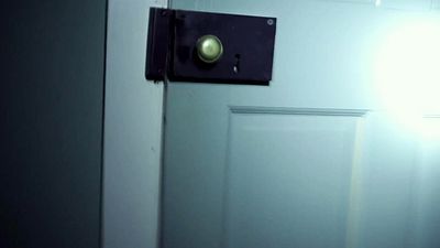 image de la news Il y a 10 ans, M. Night Shyamalan sortait ce qui est peut-être son film le plus impressionnant... Vous en souvenez-vous ?