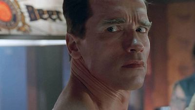 image de la news Mauvaise nouvelle pour les fans de Terminator : James Cameron n'arrive pas à écrire la suite, et la raison est surprenante !