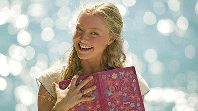 image de la news "Oui, ça va arriver" ! Amanda Seyfried a enfin de bonnes nouvelles pour la suite de cette comédie musicale culte