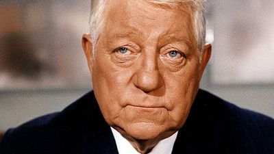 image de la news "Jean Gabin me terrorise" : ce grand comédien se souviendra toujours de sa rencontre avec la légende du cinéma français il y a 49 ans