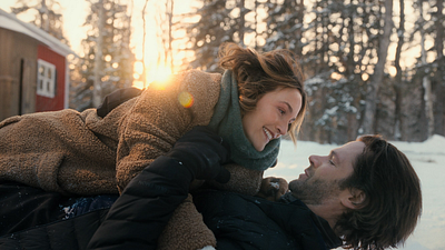 image de la news C'est le film de Noël le plus attendu de Netflix : la bande-annonce avec Leighton Meester (Gossip Girl) et Jared Padalecki vient de tomber
