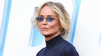 image de la news "Je ne vois pas pourquoi quelqu'un accepterait de faire ça" : voici ce que pense Sharon Stone du remake de Basic Instinct