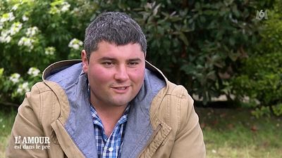 image de la news “Elle était tout le temps…”, Valentin de L’amour est dans le pré balance sur Flavie et éclaircit cash sa rupture