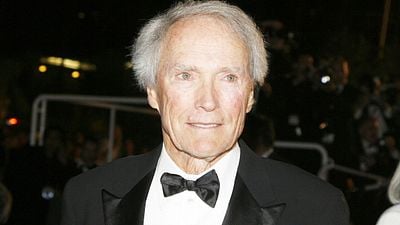 image de la news "Il s'est foutu en slip et il nous a rejoints à la nage" : il y a 15 ans, Clint Eastwood s'est jeté à l'eau pour diriger cette grande actrice