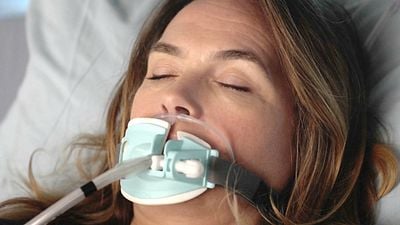 image de la news Un Si Grand Soleil en avance : Claire entre la vie et la mort !... Ce qui vous attend la semaine du 22 au 26 juin 2026 [SPOILERS]