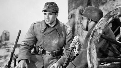 image de la news Il a réalisé ce film de guerre pour imaginer les derniers jours de son fils : sorti il y a 67 ans, ce film boudé à sa sortie est pourtant un chef-d'oeuvre absolu