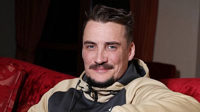 image de la news Après En fanfare et On ira, Pierre Lottin va changer de registre pour ce nouveau film. On connaît la date de sortie !