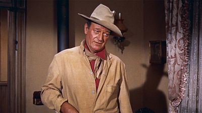 image de la news "On m'a dit que vous aimez boire" : ce défi accepté par John Wayne a donné une des rencontres les plus surréalistes de sa carrière