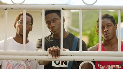 image de la news Par le créateur du Bureau des Légendes... Cette série thriller française très attendue est enfin disponible sur Netflix