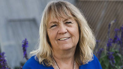 L'amour est dans le pré 2023 : qui est Christine, passionnée de chiens... et de loups ? Age, métier, profession... portrait !