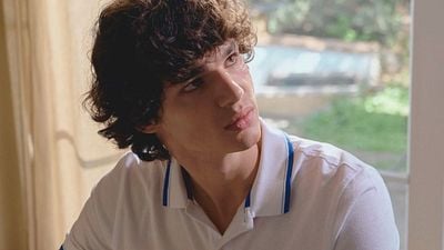 image de la news Numéro 1 sur Prime Vidéo : qui est Fernando Lindez, la star de cette romance espagnole phénomène déconseillée aux moins de 16 ans ?
