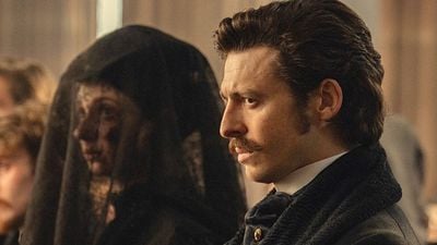 image de la news 12 ans après Peaky Blinders, la nouvelle série du créateur Stephen Knight débarque sur Netflix. Est-elle à la hauteur ?