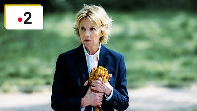 image de la news Miou-Miou mène l'enquête avec une actrice de HPI : que vaut le téléfilm policier et fantastique Flash(s) sur France 2 ?