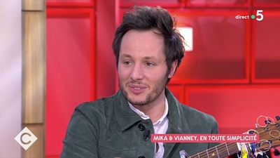 image de la news C à vous : Vianney révèle qu'il n'est pas le chanteur préféré de sa belle-fille