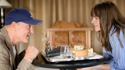 image de la news "Emily in Paris en enfer" : première photo de Kristen Stewart dans cette comédie française qui s'annonce très surprenante