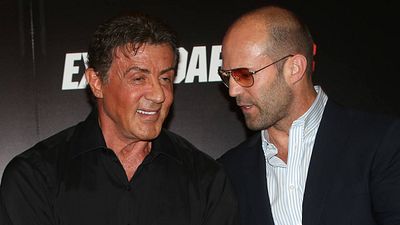 image de la news A 33 ans d'intervalle, Sylvester Stallone et Jason Statham ont joué dans le même film d'action et de science-fiction... Seuls les fans s'en rappellent !