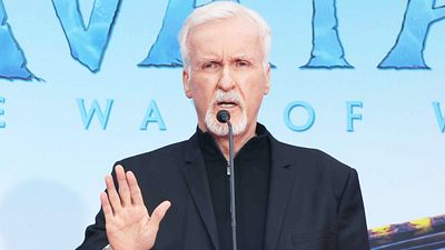 image de la news "Je vais te trouver un agent pour le vendre" : il y a 32 ans, si ce grand réalisateur a réussi à sortir son premier film, c'est grâce à James Cameron