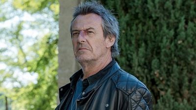 image de la news "Tornade en plein tournage" : Jean-Luc Reichmann dévoile les images des intempéries impressionnantes qui s'abattent sur les équipes de Léo Mattéi