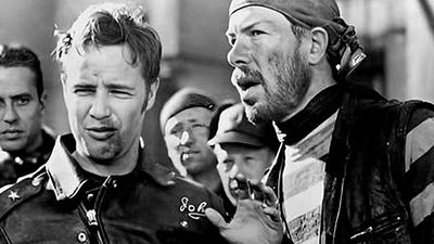 image de la news "C’était vraiment sportif" : Lee Marvin et Marlon Brando se sont réellement affrontés pour ce chef-d'oeuvre du cinéma sorti il y a 62 ans