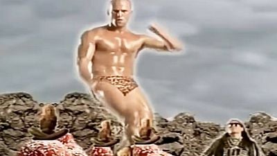 image de la news Il y a 33 ans, Jason Statham apparaissait pour la première fois à l'écran... Découvrez cette vidéo étonnante où il n'était pas encore une star de films d'action !