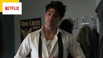 image de la news The Recruit sur Netflix : devant Noah Centineo en avocat espion, on a un peu piqué du nez