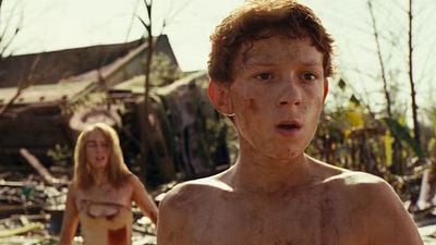 image de la news En 2012, cette actrice jouait la mère de Tom Holland dans ce film tiré d'une histoire vraie : 14 ans après, elle se cache dans Spider-Man Brand New Day