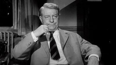 image de la news Première photo : presque 70 ans après Jean Gabin, ce grand acteur français va se glisser dans la peau de ce héros mythique !