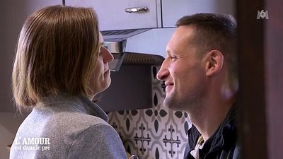image de la news La température monte entre Bruno (L'amour est dans le pré) et Clémence (spoiler)