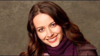 Amy Acker nous ouvre les portes d'"Happy Town" !