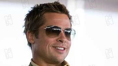image de la news Brad Pitt : envoûtante égérie masculine du Chanel N°5