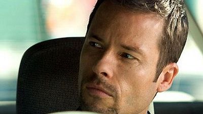 image de la news "Sean Saves The World" : Guy Pearce s'invite dans un épisode !