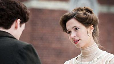 image de la news Rebecca Hall fait "Une Promesse" à Robb Stark de "Game Of Thrones" chez Patrice Leconte [BANDE-ANNONCE]