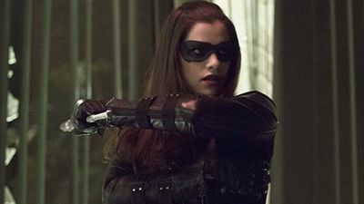 image de la news Arrow : après The Flash, un spin-off sur The Huntress ?