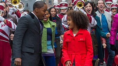 image de la news Bande-annonce d'Annie : Jamie Foxx chante avec Quvenzhané Wallis