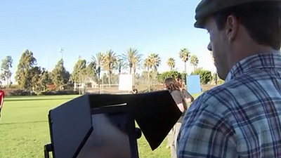 image de la news Jon Hamm : le Mad Men réalise une pub pour l'équipe de foot US !