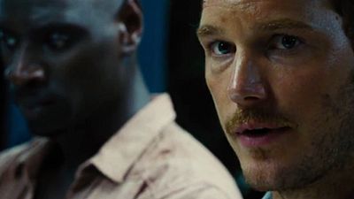 image de la news Jurassic World : Omar Sy et le nouveau dino aperçus dans le spot du SuperBowl