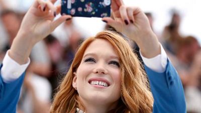 Selfies à Cannes : ils ne seront finalement pas interdits... et tant mieux pour les stars !