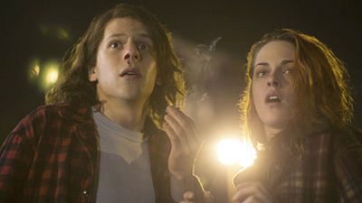 image de la news Bande-annone American Ultra : Jesse Eisenberg fume tout ce qui bouge
