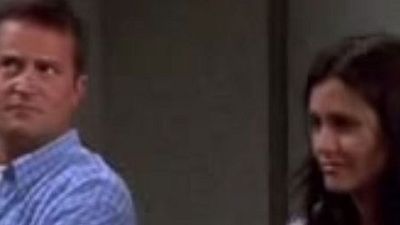 image de la news "Friends" : découvrez des scènes censurées jamais diffusées suite au 11 septembre !
