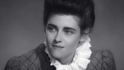 image de la news Kristen Stewart devient Coco Chanel pour Karl Lagerfeld