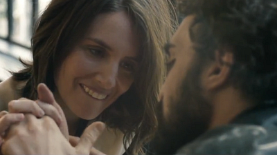 image de la news Louise Monot et Foëd Amara en couple dans le clip de Rose