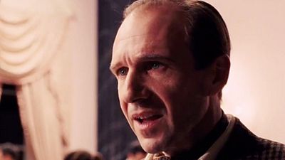 image de la news Nouvelle bande-annonce Ave César ! : Ralph Fiennes en réalisateur au bout du rouleau pour les frères Coen