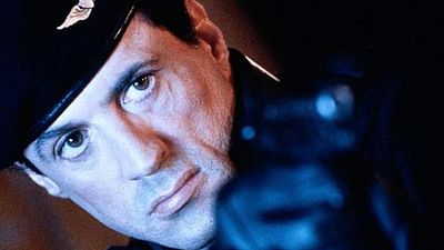 image de la news Demolition Man : Van Damme pressenti, clin d'oeil à Blade Runner, Schwarzy Président... Tout savoir sur le film !